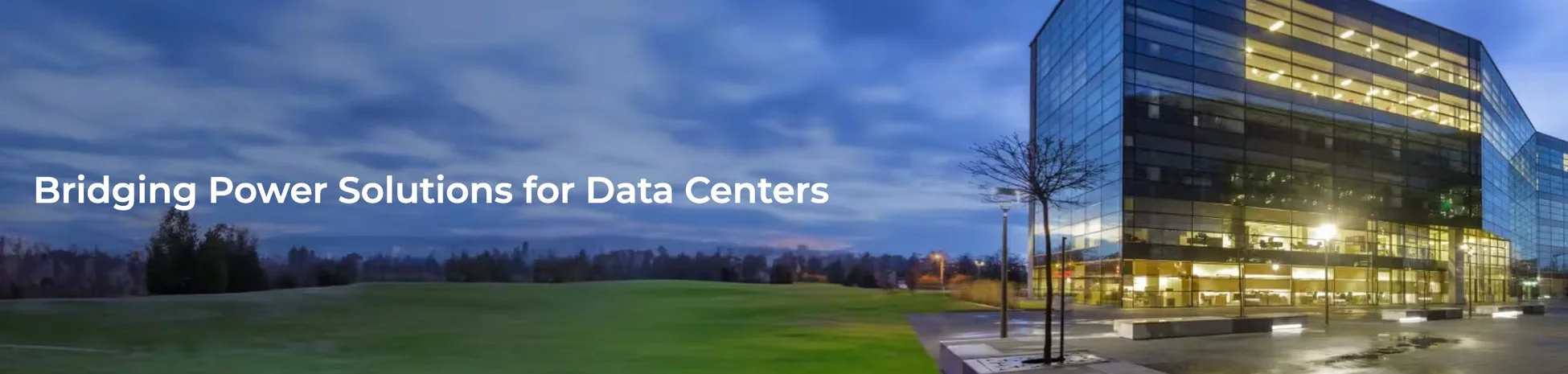 データセンター、ビルディング、オフィス、現代建築、夜景、空、緑地、街灯、クラウド、テクノロジー、電力ソリューション