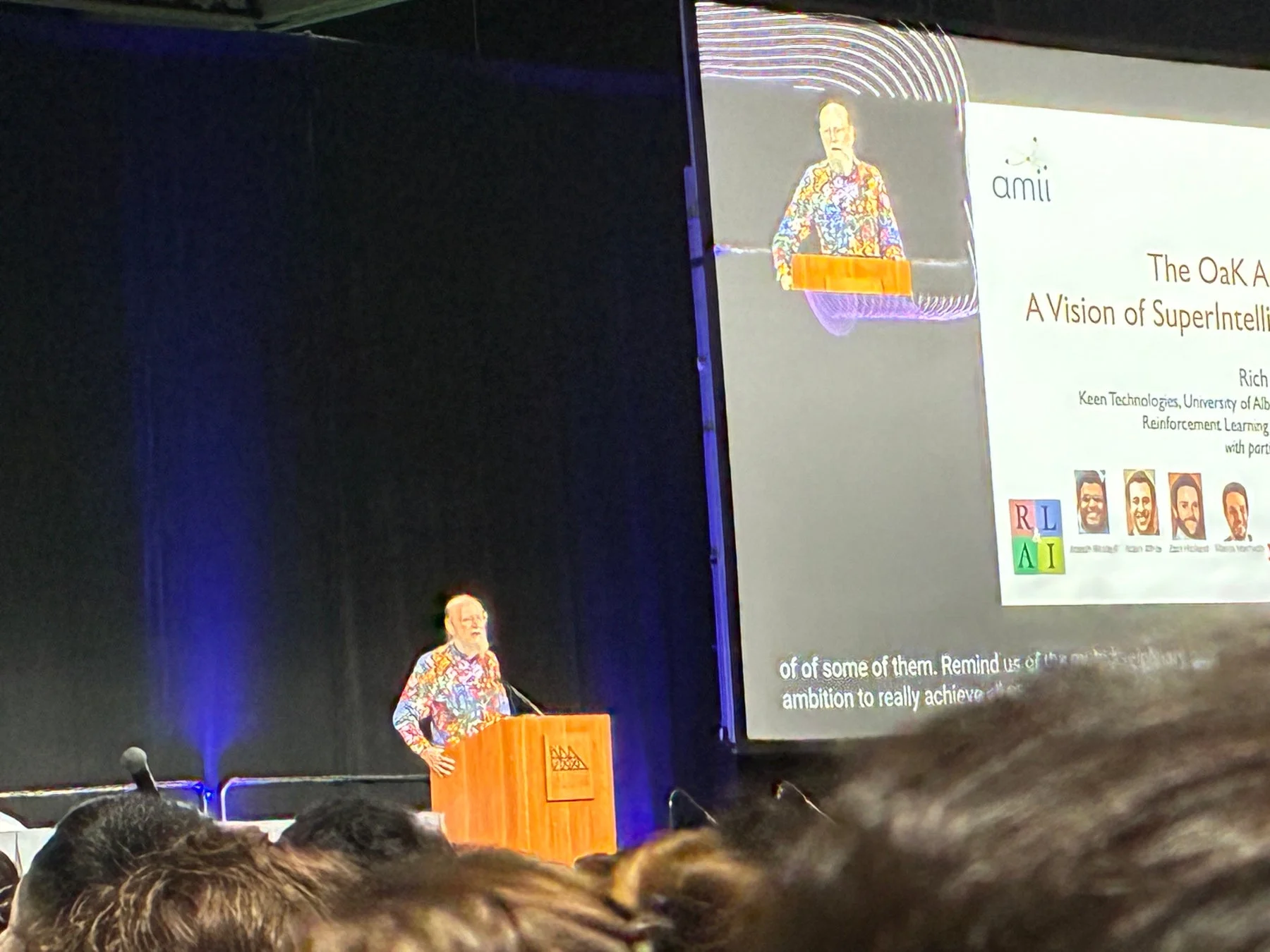 R Sutton氏による基調講演の様子