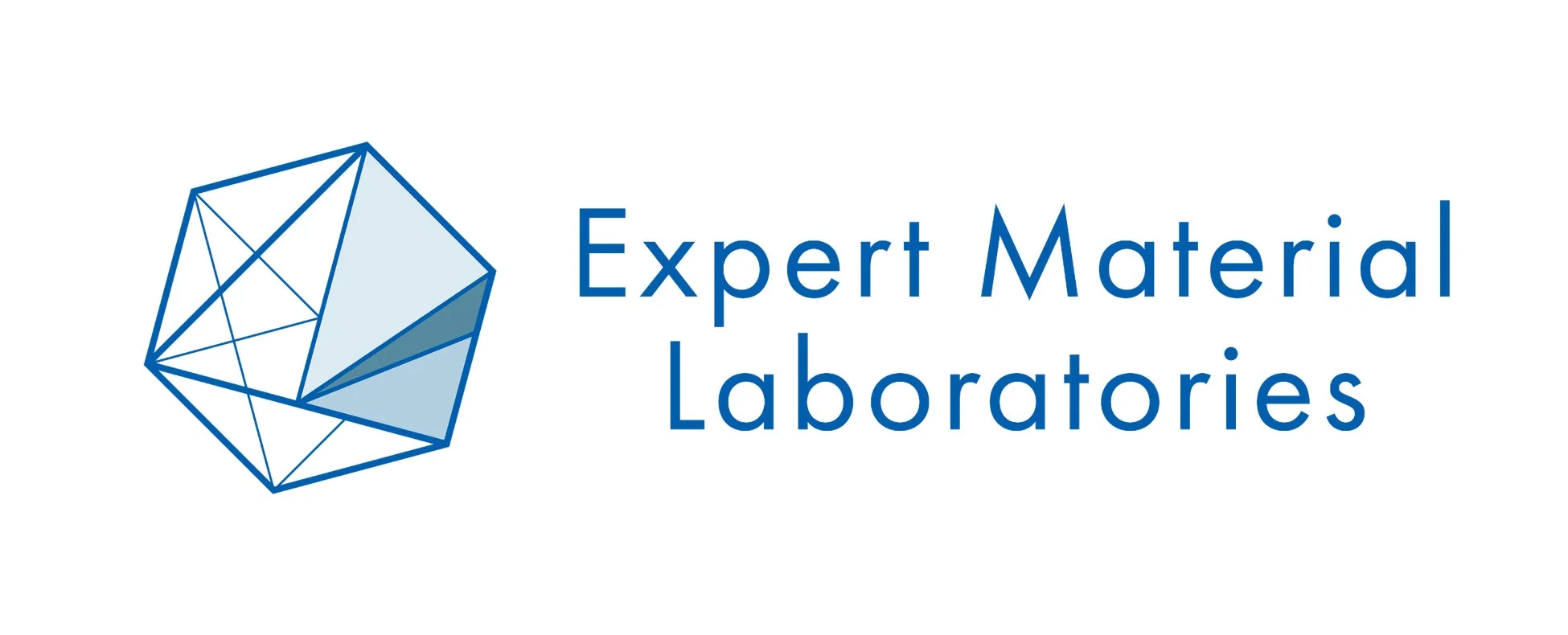 「Expert Material Laboratories」という文字と、青い線と薄い水色で構成された幾何学的なロゴ