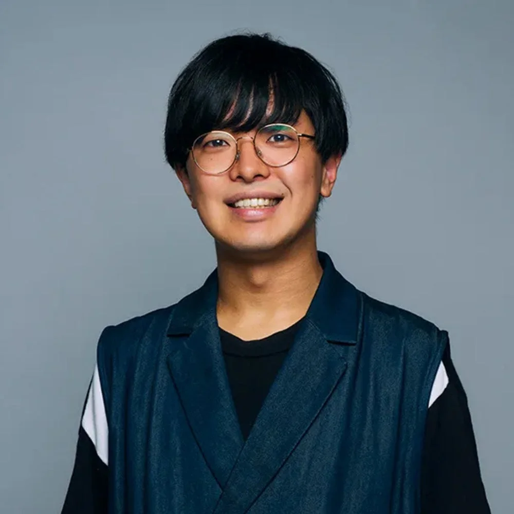 笑顔の日本人男性のプロフィール画像