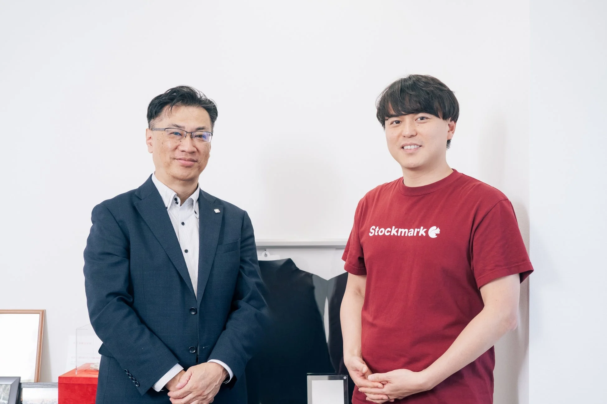 スズキ株式会社の野中氏とストックマーク林氏のインタビュー風景