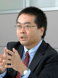 山口 真吾 氏