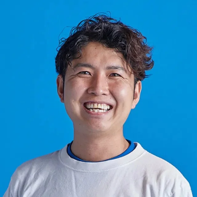青山翔平氏